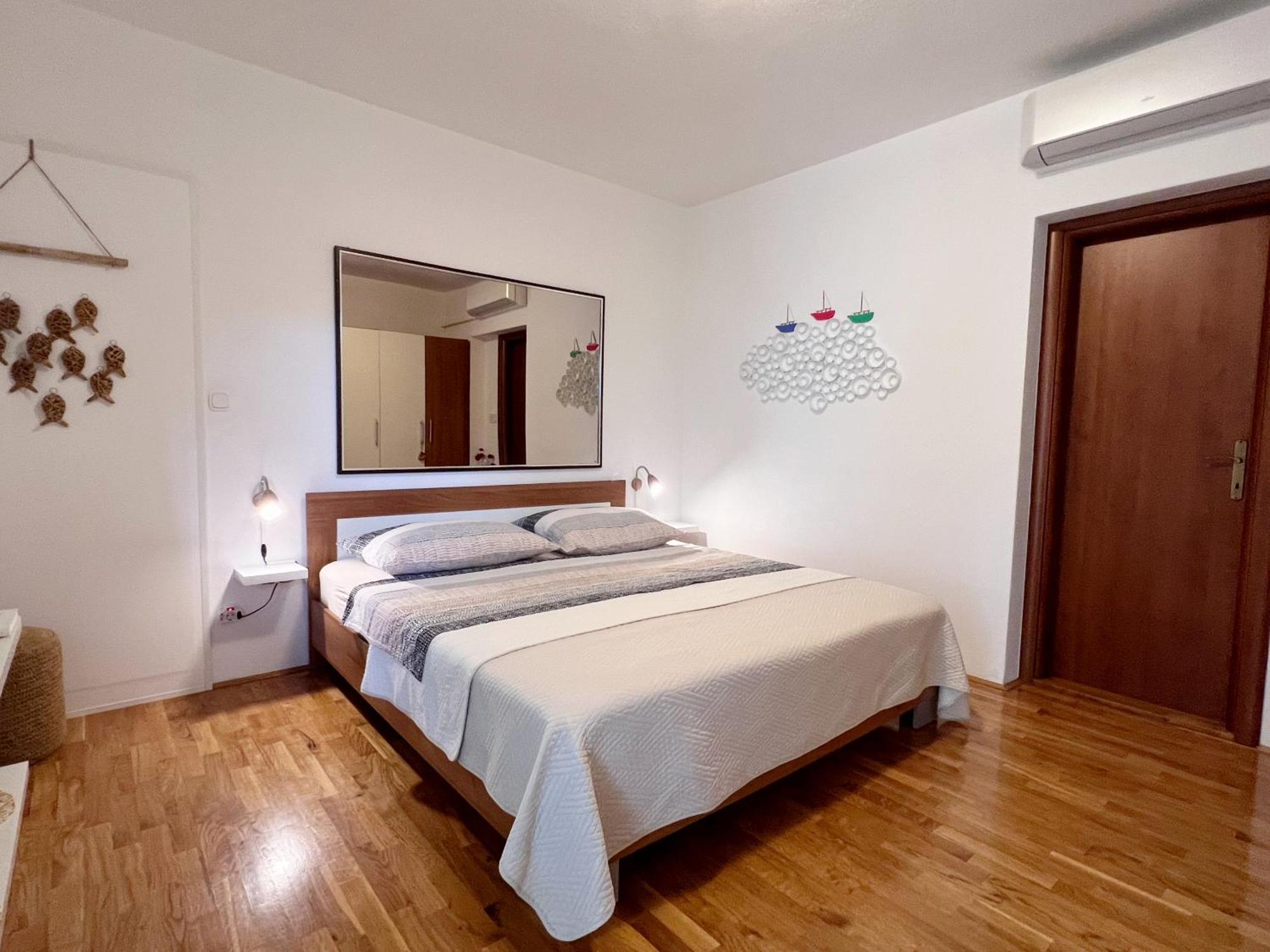Room Tai - Spacious And Comfy With Private Terrace Хвар Екстер'єр фото