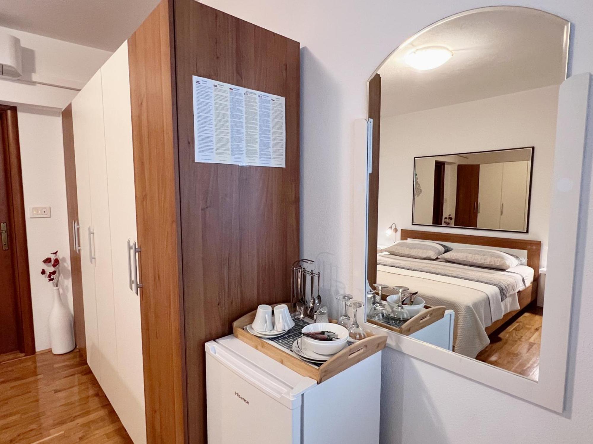 Room Tai - Spacious And Comfy With Private Terrace Хвар Екстер'єр фото