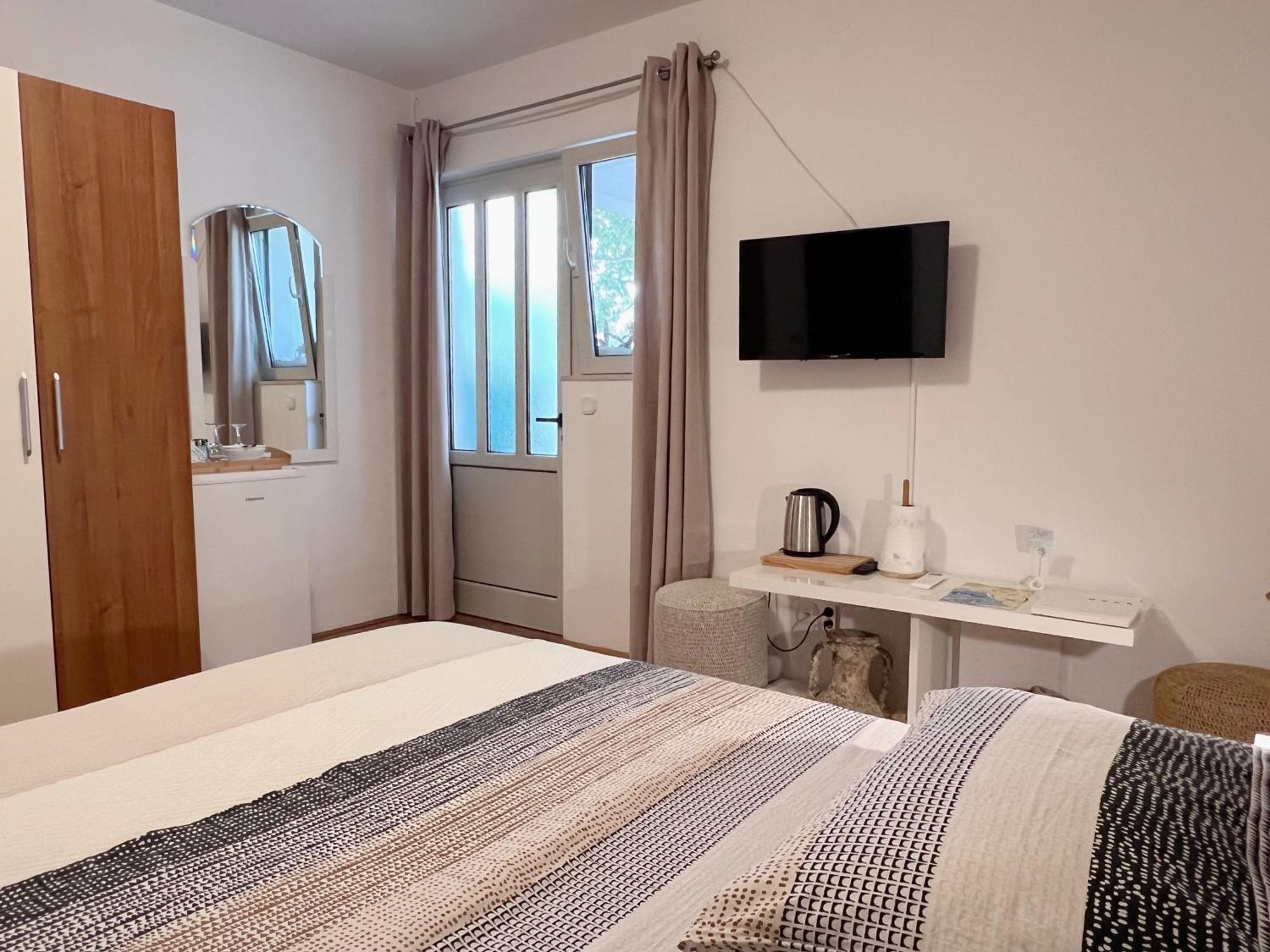 Room Tai - Spacious And Comfy With Private Terrace Хвар Екстер'єр фото
